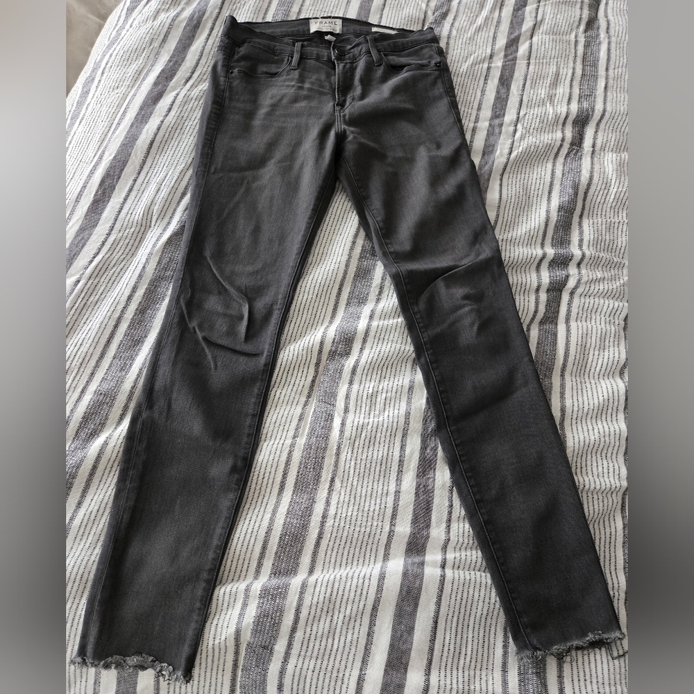 Frame Le High Skinny Dark Jean 26 Quinn Fray Stretchy Comfortable Soft Trending - Picture 7 of 13